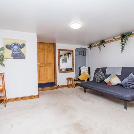 The Old Dairy Mill Street Apartamento Crediton Exterior foto