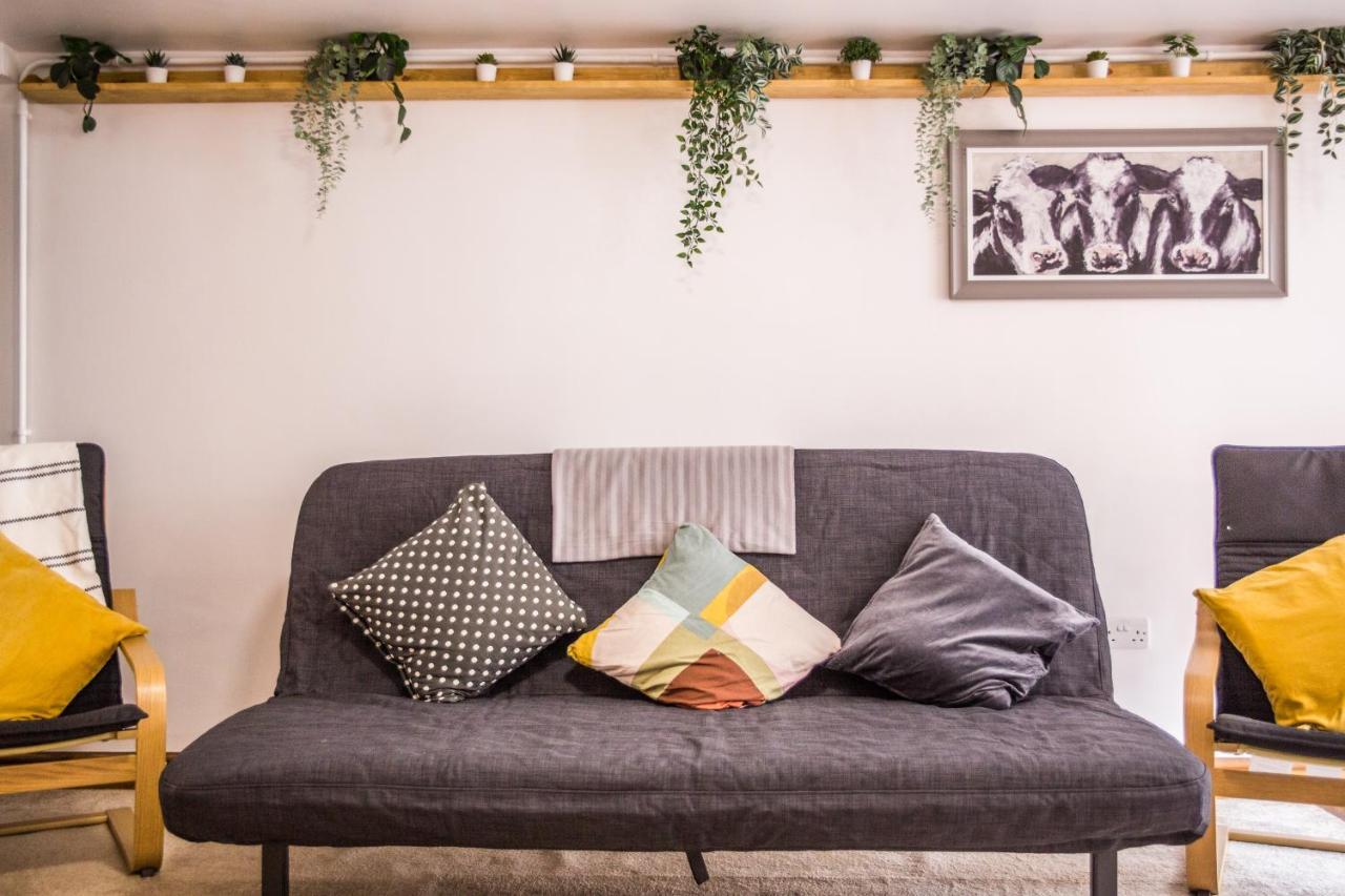 The Old Dairy Mill Street Apartamento Crediton Exterior foto
